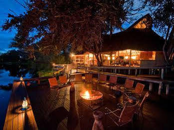 Camp Savuti Hotell Exteriör bild